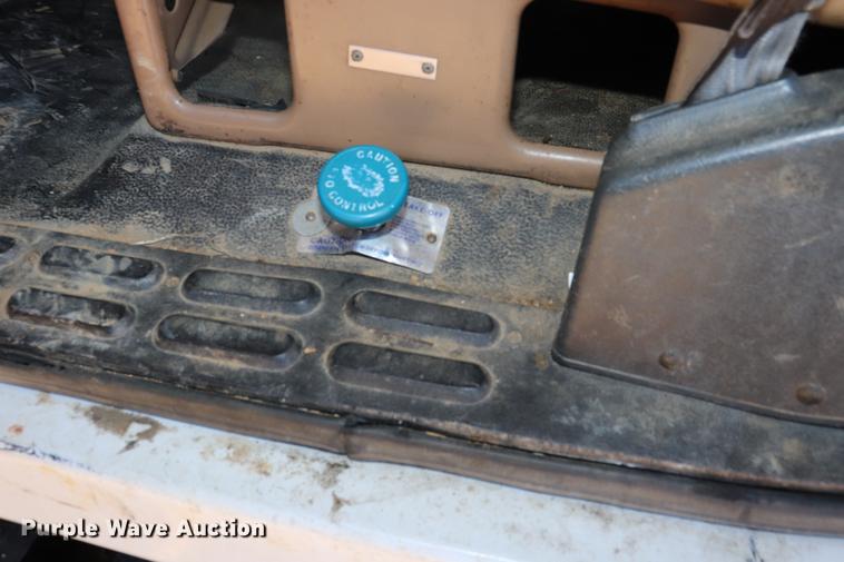 image for item EJ9769 1999 GMC C7500 bucket truck