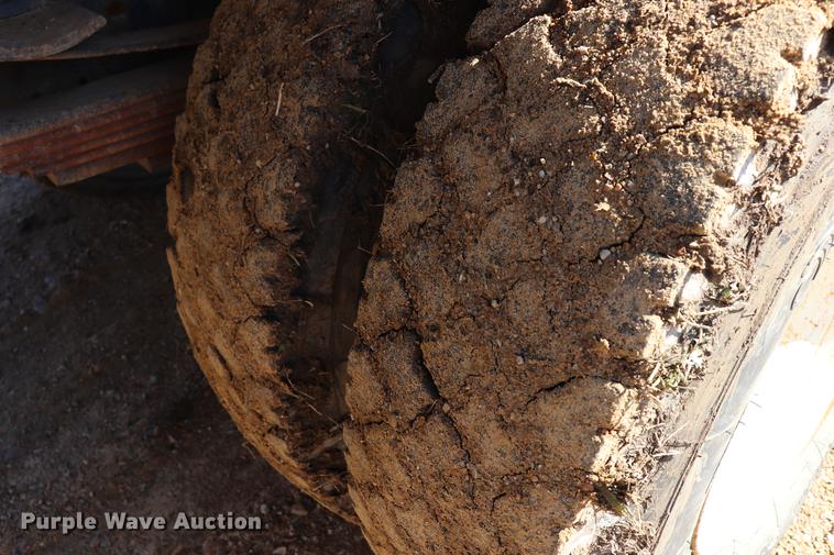 image for item EJ9769 1999 GMC C7500 bucket truck