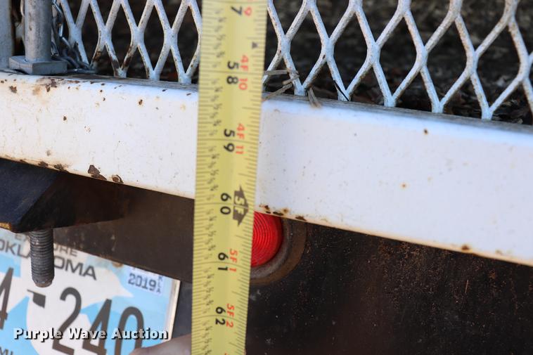 image for item EJ9769 1999 GMC C7500 bucket truck