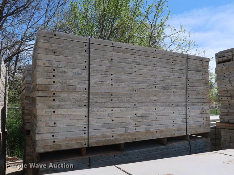 image for item EK9002 (60) aluminum concrete forms