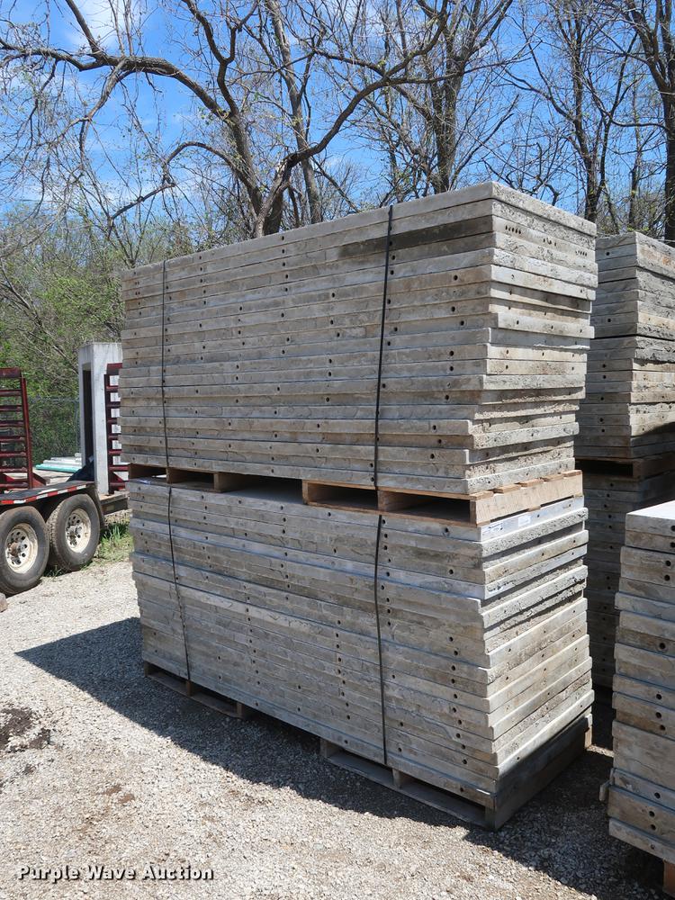 image for item EK9003 (40) aluminum concrete forms