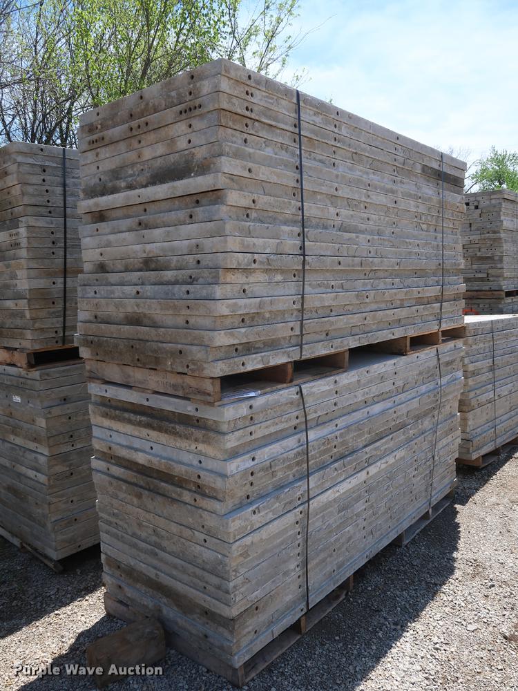 image for item EK9003 (40) aluminum concrete forms