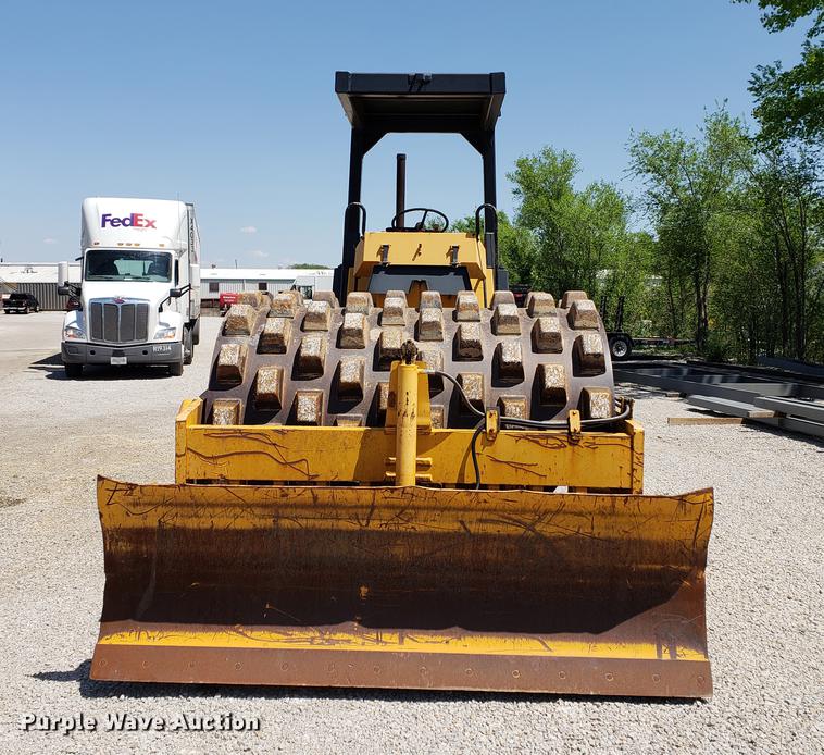 image for item EK9006 1995 Bomag BW213PD-2H single drum vibratory roller