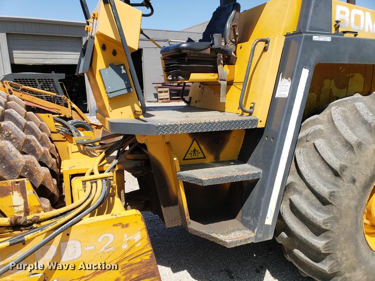 image for item EK9006 1995 Bomag BW213PD-2H single drum vibratory roller