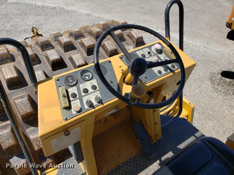 image for item EK9006 1995 Bomag BW213PD-2H single drum vibratory roller