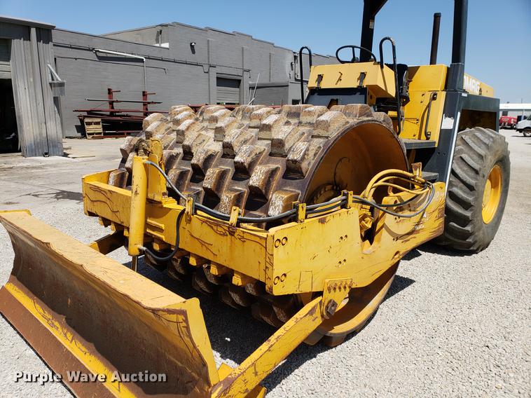 image for item EK9006 1995 Bomag BW213PD-2H single drum vibratory roller