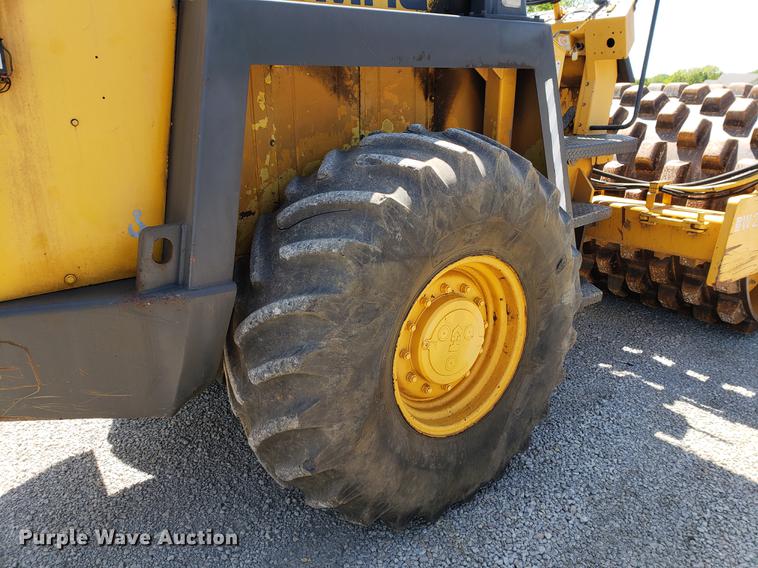 image for item EK9006 1995 Bomag BW213PD-2H single drum vibratory roller