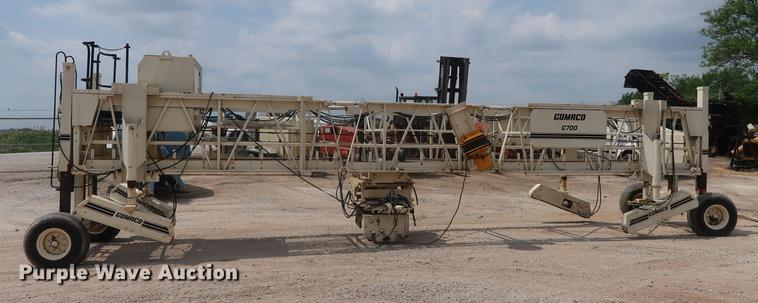 image for item EK9020 Gomaco C700 bridge deck finisher