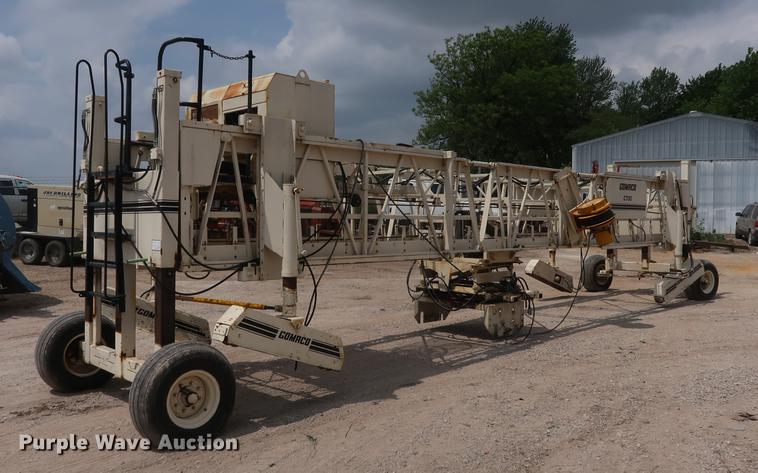 image for item EK9020 Gomaco C700 bridge deck finisher