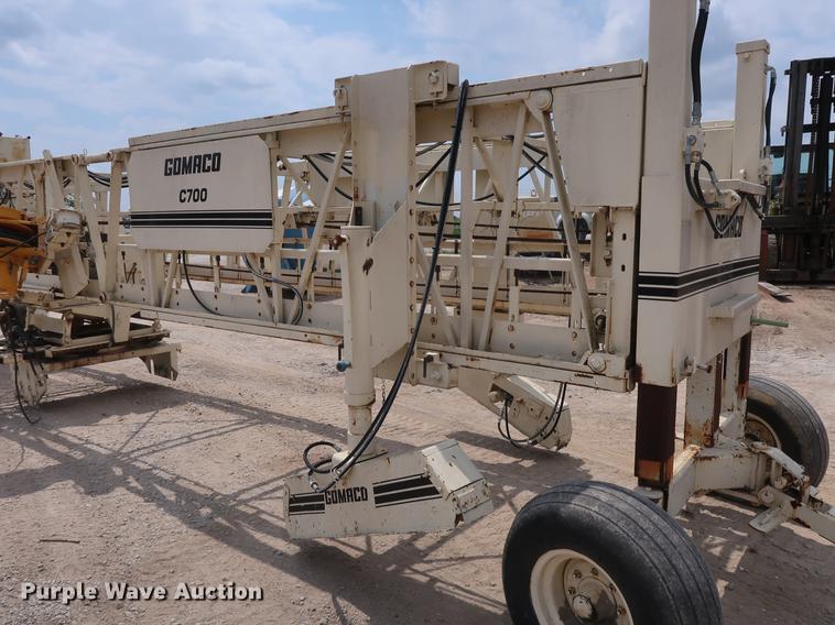 image for item EK9020 Gomaco C700 bridge deck finisher