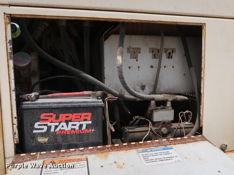 image for item EK9020 Gomaco C700 bridge deck finisher