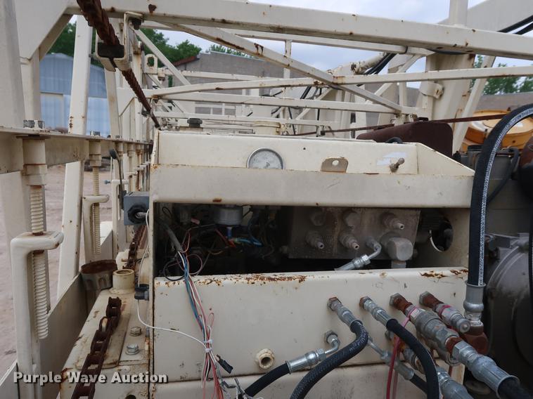 image for item EK9020 Gomaco C700 bridge deck finisher