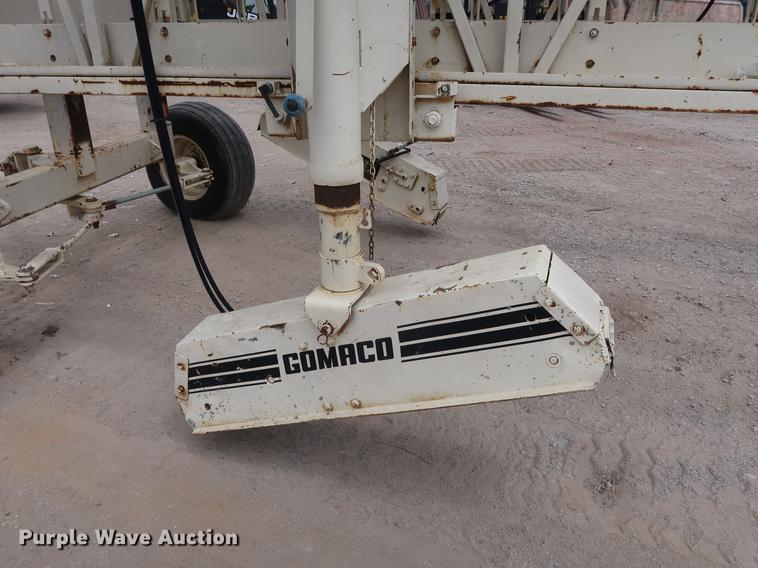 image for item EK9020 Gomaco C700 bridge deck finisher