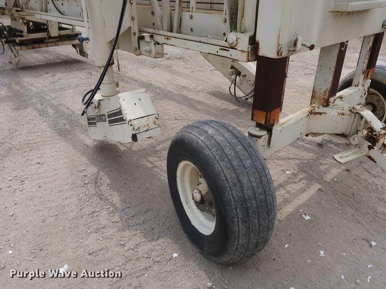 image for item EK9020 Gomaco C700 bridge deck finisher