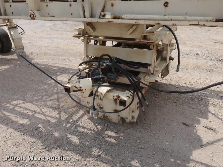 image for item EK9020 Gomaco C700 bridge deck finisher