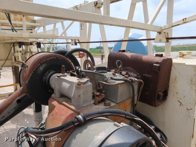 image for item EK9020 Gomaco C700 bridge deck finisher