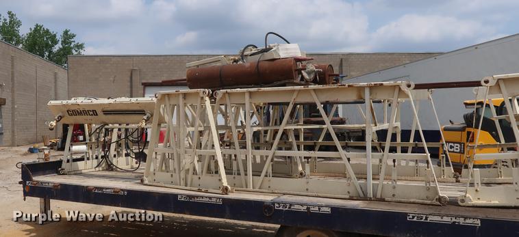 image for item EK9020 Gomaco C700 bridge deck finisher