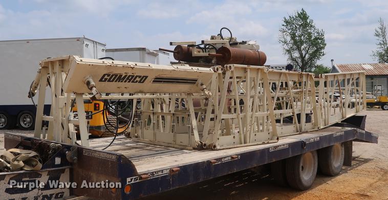 image for item EK9020 Gomaco C700 bridge deck finisher