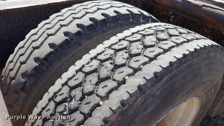 image for item EN9552 1959 Timpte LOF2T35 drop deck equipment trailer