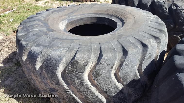 image for item EN9553 (4) tires