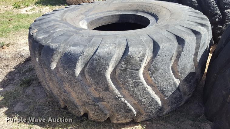 image for item EN9553 (4) tires