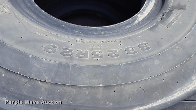 image for item EN9553 (4) tires