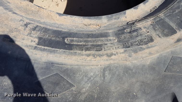 image for item EN9553 (4) tires