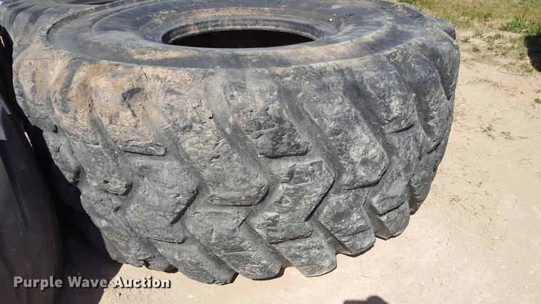 image for item EN9553 (4) tires