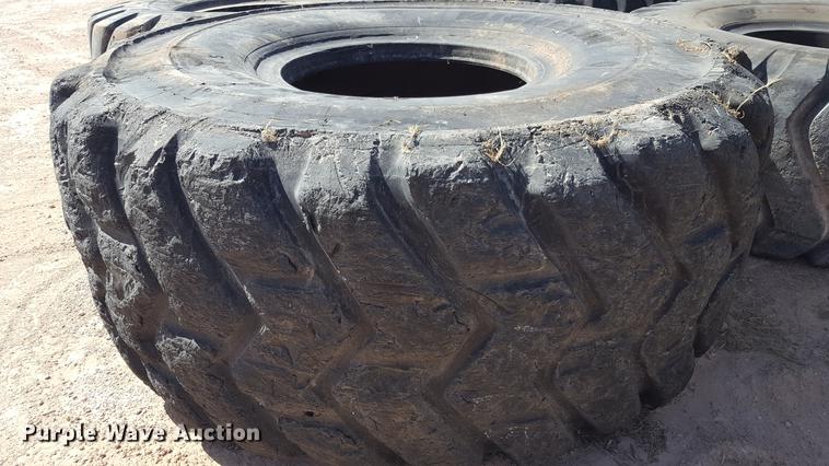 image for item EN9553 (4) tires