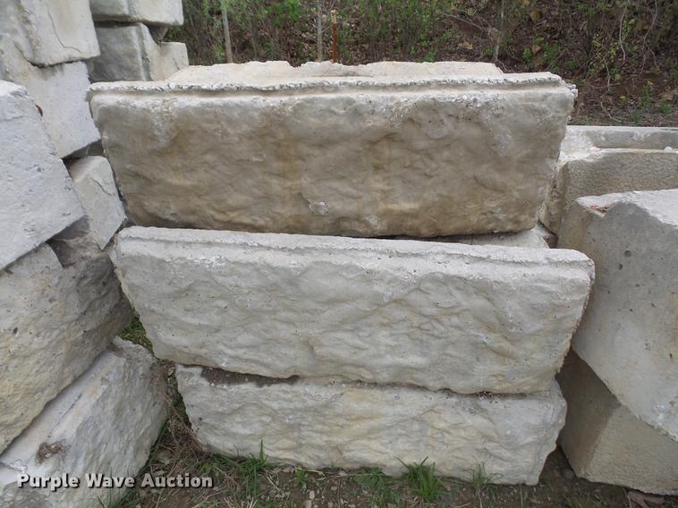 image for item G1159 (37) Big Block concrete blocks