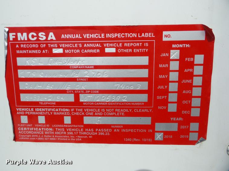 image for item J8513 2006 Peterbilt 335 dump truck