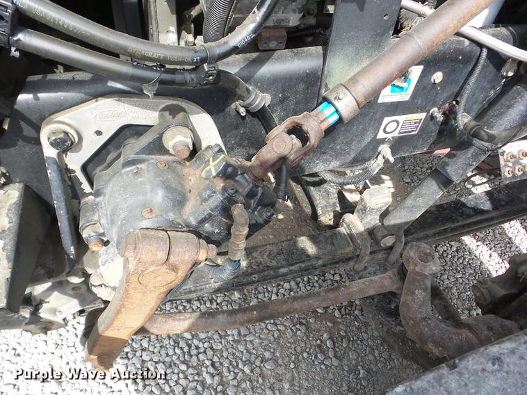 image for item J8513 2006 Peterbilt 335 dump truck