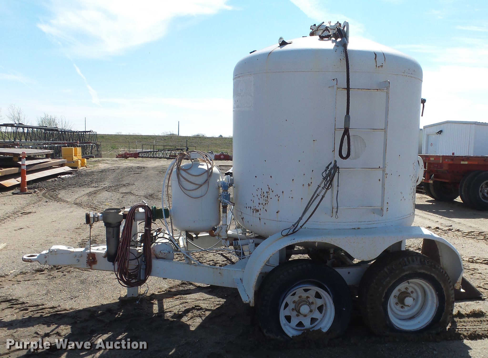 Schmidt sand blasting trailer in Wichita, KS Item DC3021 sold