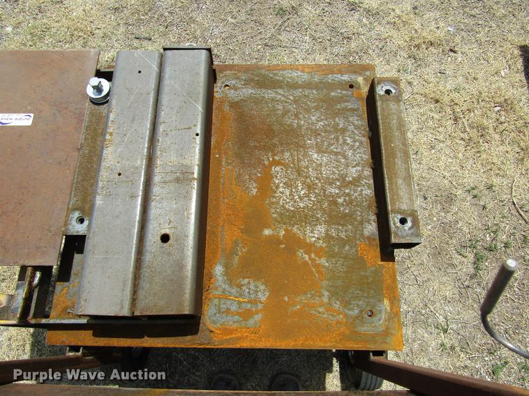 image for item BU9693 (2) lawn mowers