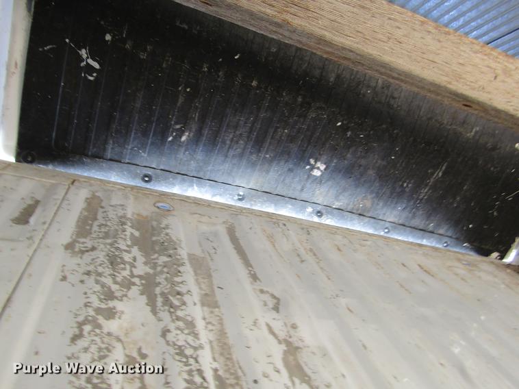 image for item BU9694 2003 Ford F250 pickup truck bed