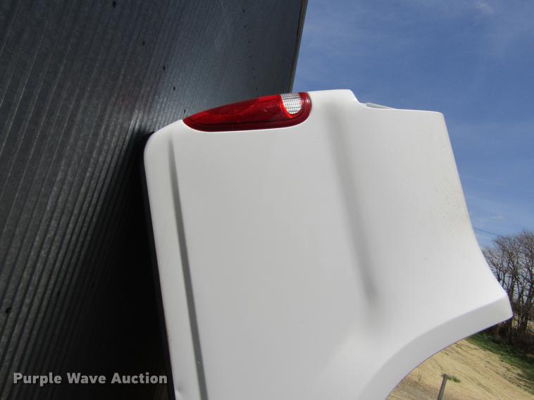 image for item BU9694 2003 Ford F250 pickup truck bed