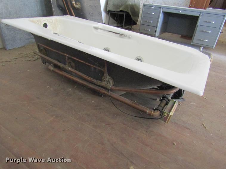 image for item BU9704 (4) bath tubs