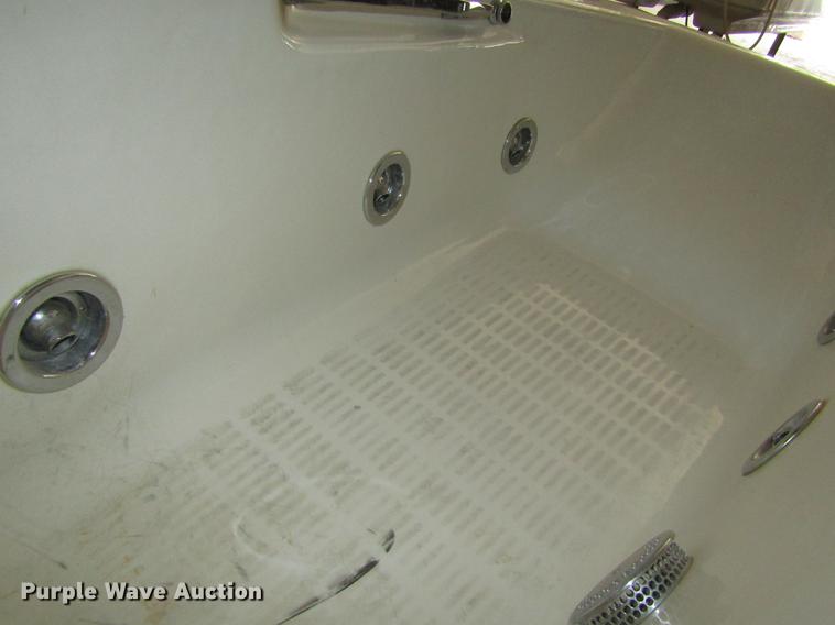 image for item BU9704 (4) bath tubs