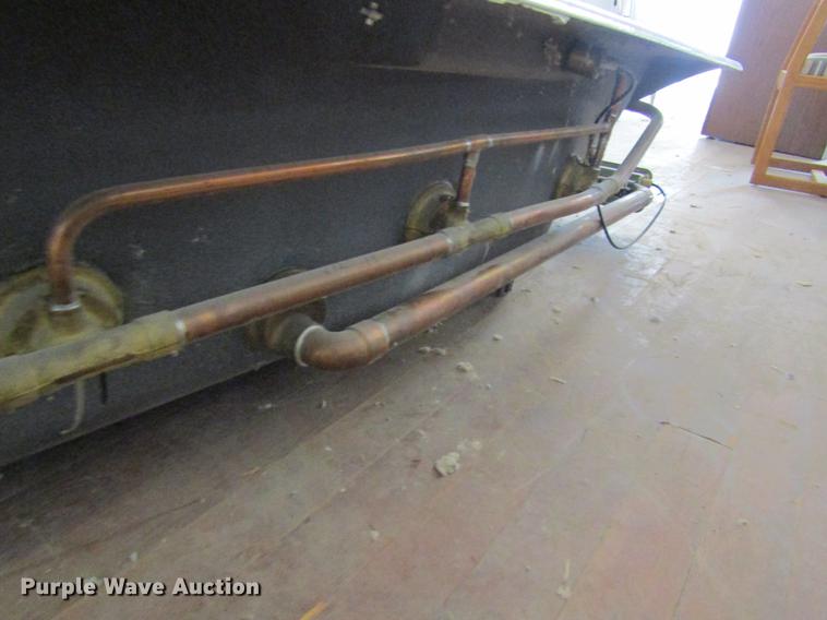 image for item BU9704 (4) bath tubs