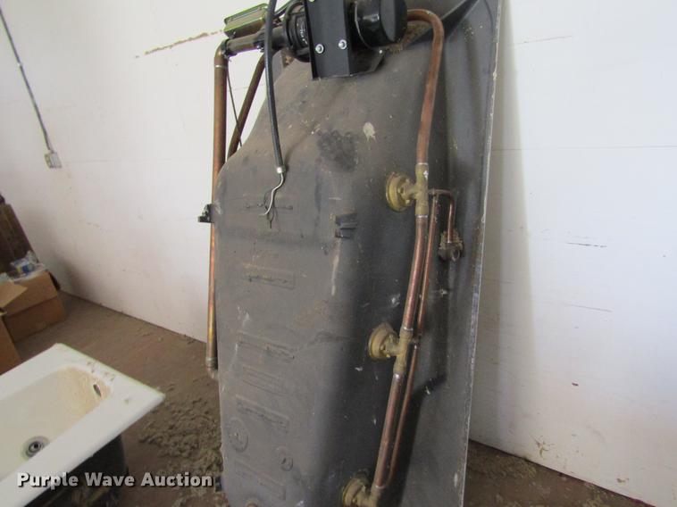 image for item BU9704 (4) bath tubs