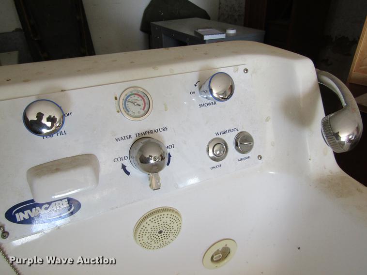 image for item BU9704 (4) bath tubs