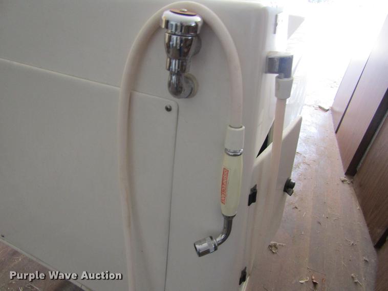 image for item BU9704 (4) bath tubs