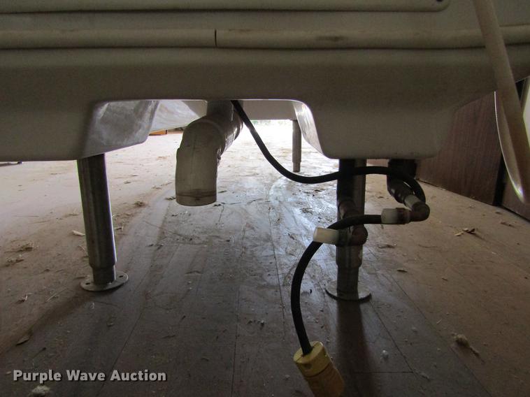 image for item BU9704 (4) bath tubs