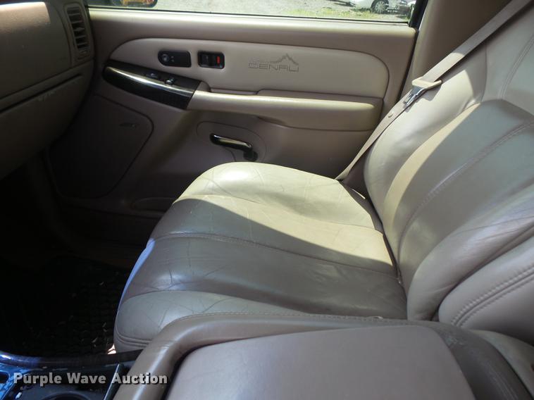image for item DB6096 2001 GMC Yukon Denali SUV