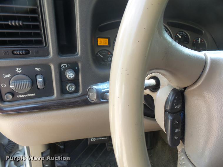image for item DB6096 2001 GMC Yukon Denali SUV