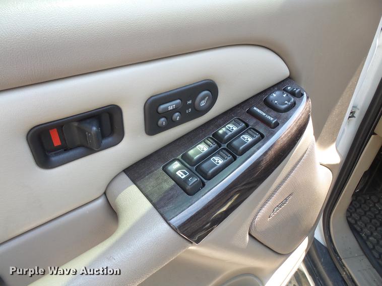 image for item DB6096 2001 GMC Yukon Denali SUV