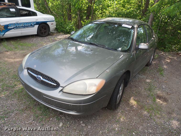 image for item DB6111 2003 Ford Taurus