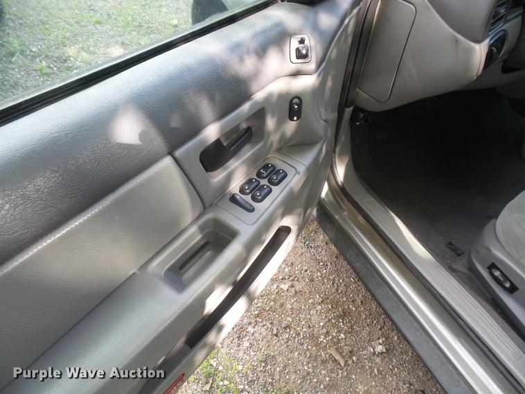 image for item DB6111 2003 Ford Taurus