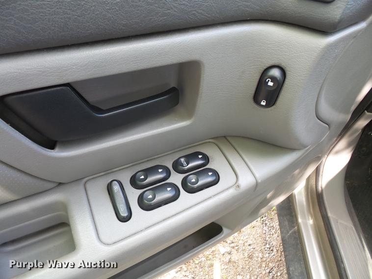 image for item DB6111 2003 Ford Taurus