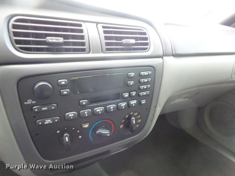 image for item DB6111 2003 Ford Taurus